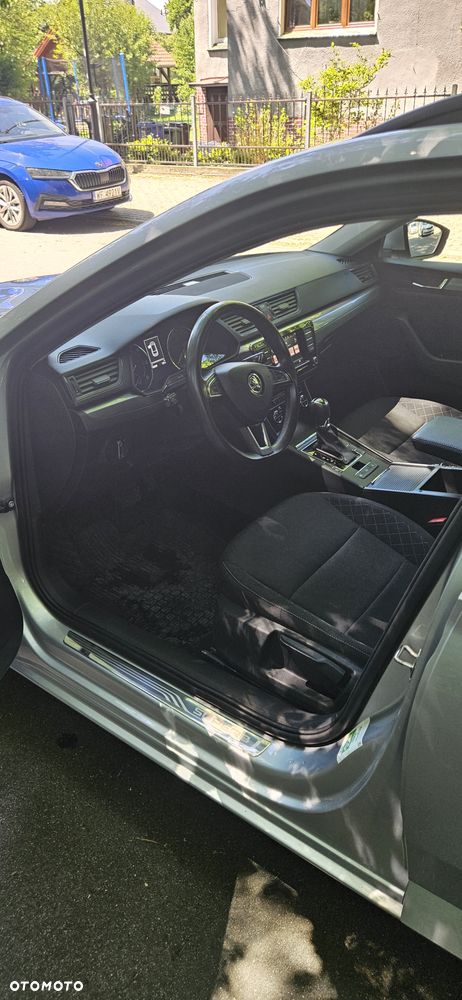 Skoda Superb 2.0 TDI Ambition DSG7 - 22