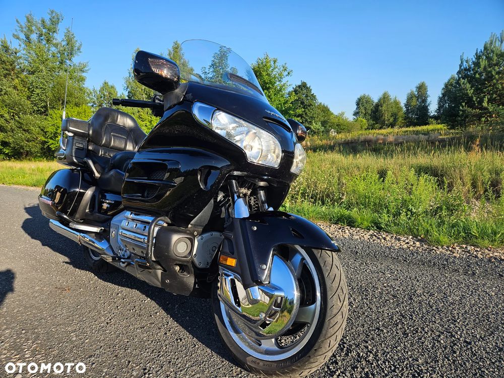 Honda GL - 16