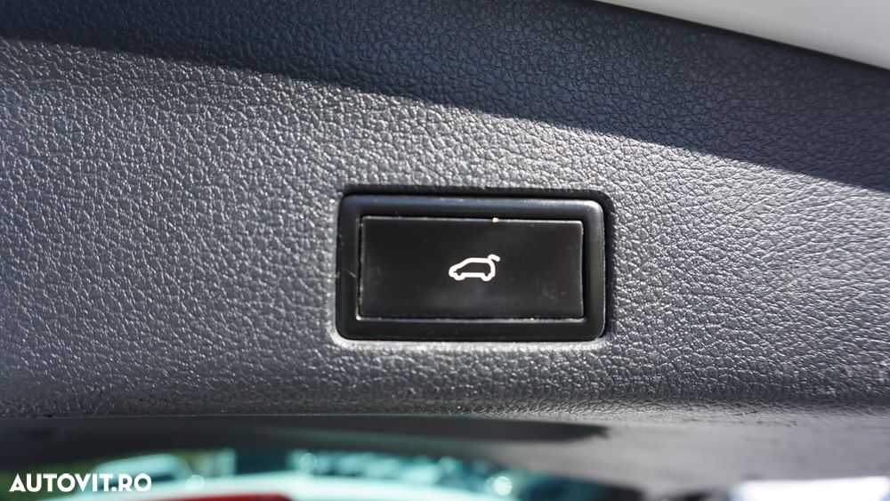 Volkswagen Sharan 2.0 TDI 4MOTION Blue Motion Style - 12