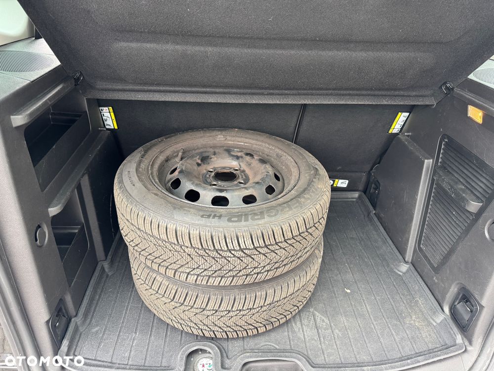 Ford Tourneo Courier 1.0 EcoBoost S&S Titanium - 16