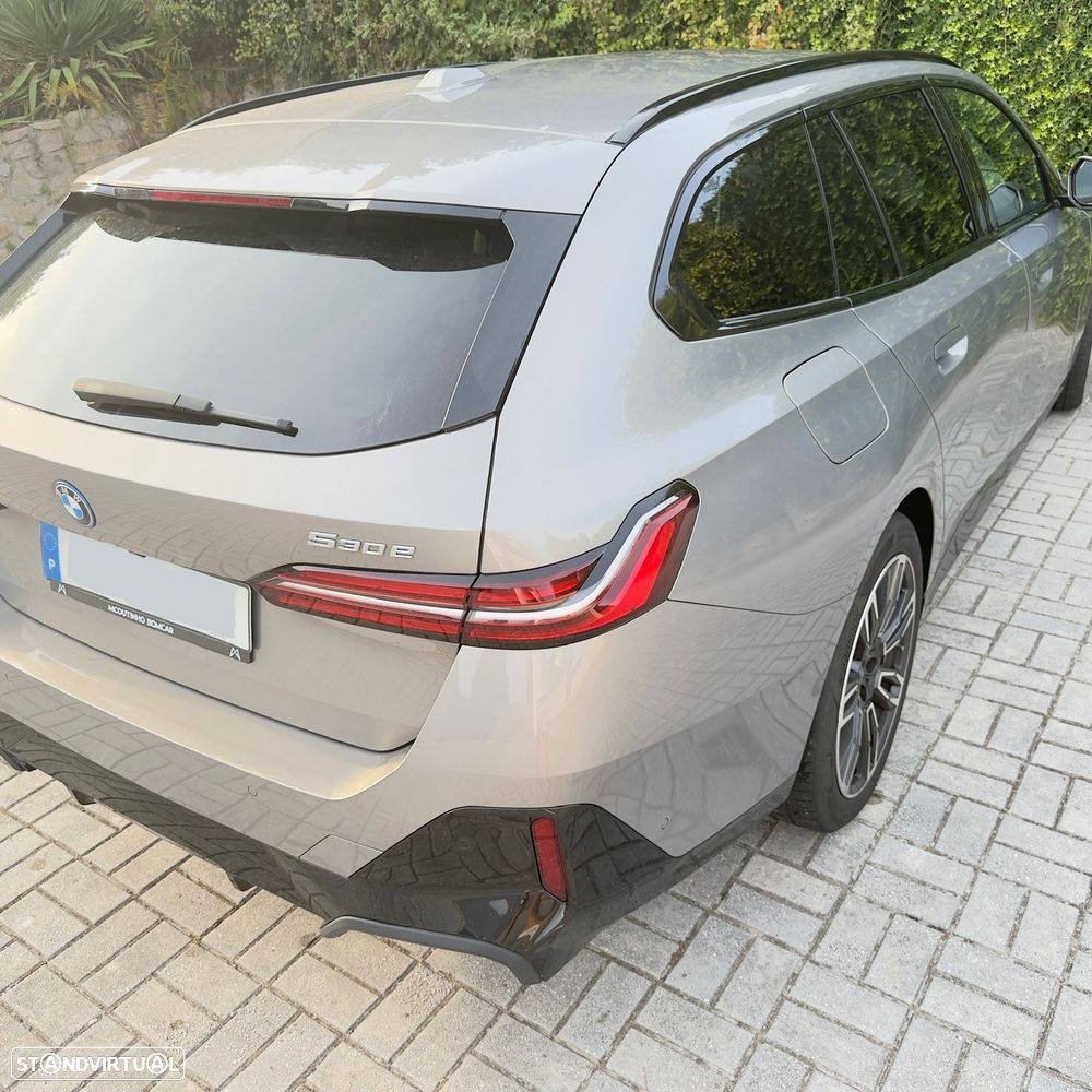 BMW 530 e Pack Desportivo M - 5