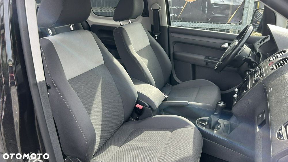 Volkswagen Caddy - 27