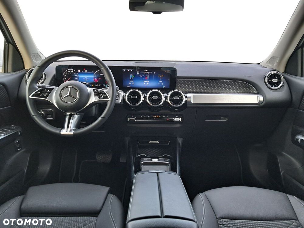Mercedes-Benz GLB - 7