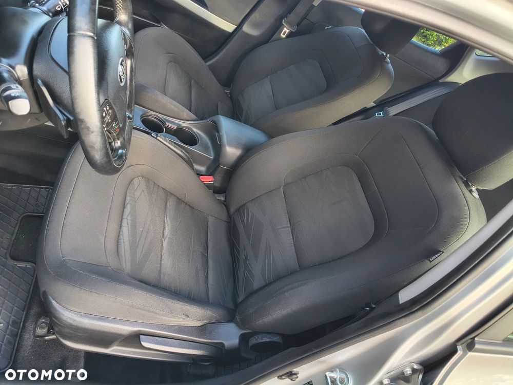 Kia Ceed - 14