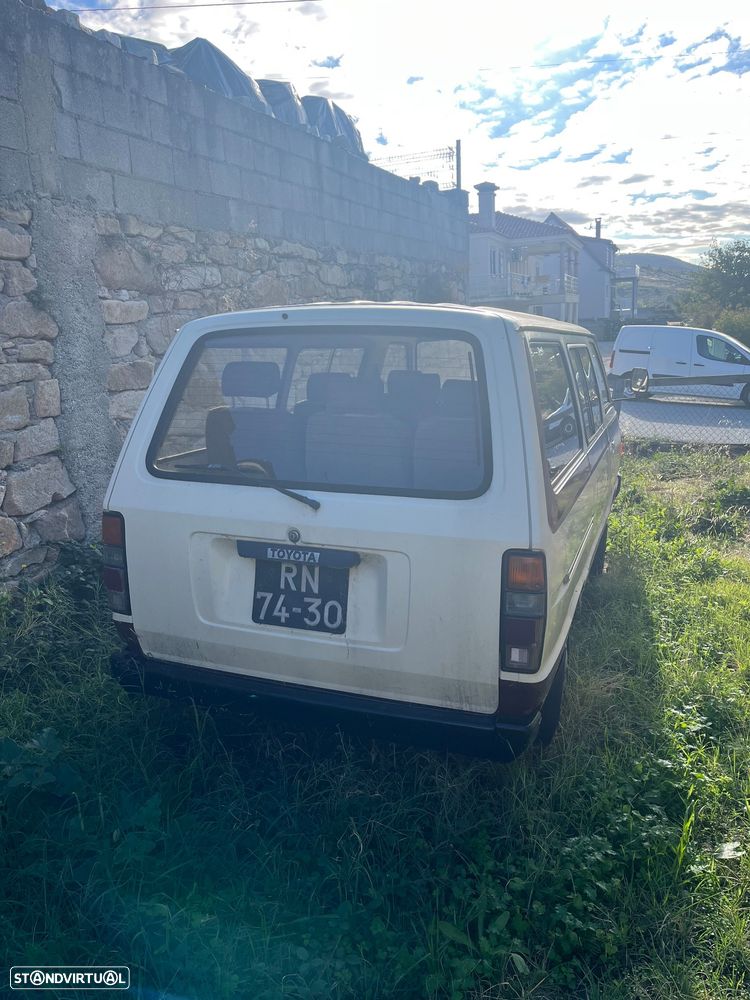 Toyota Lite-Ace - 2