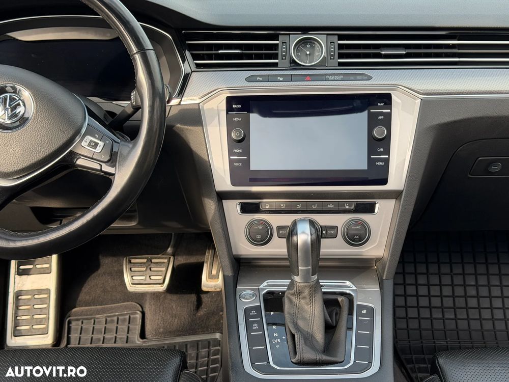Volkswagen Passat Alltrack 2.0 TDI DSG 4Motion - 18