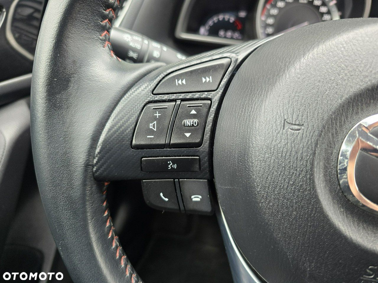 Mazda 3 SKYACTIV-G 120 NAKAMA - 16