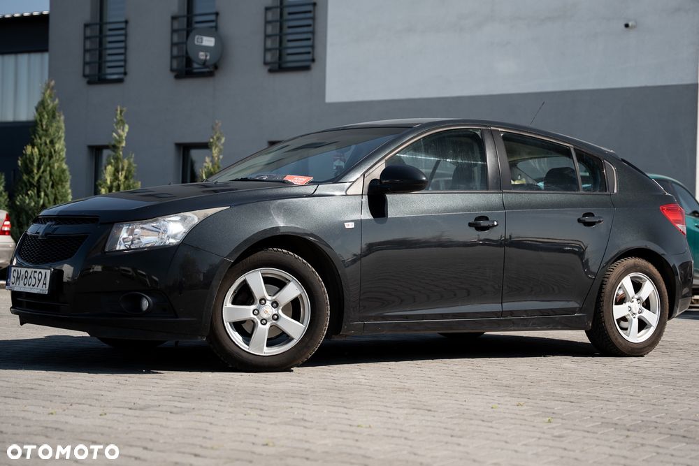Chevrolet Cruze - 8