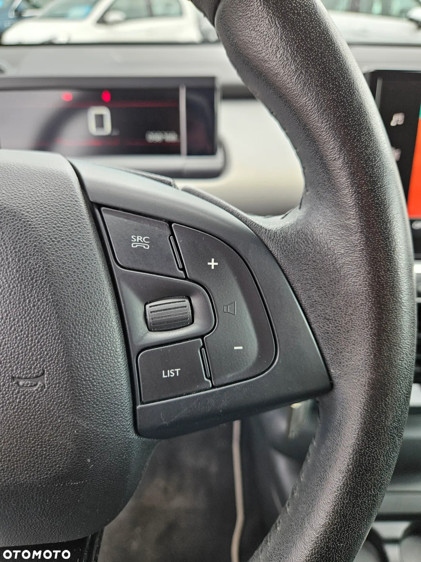 Citroën C4 Cactus 1.2 PureTech Shine S&S - 13