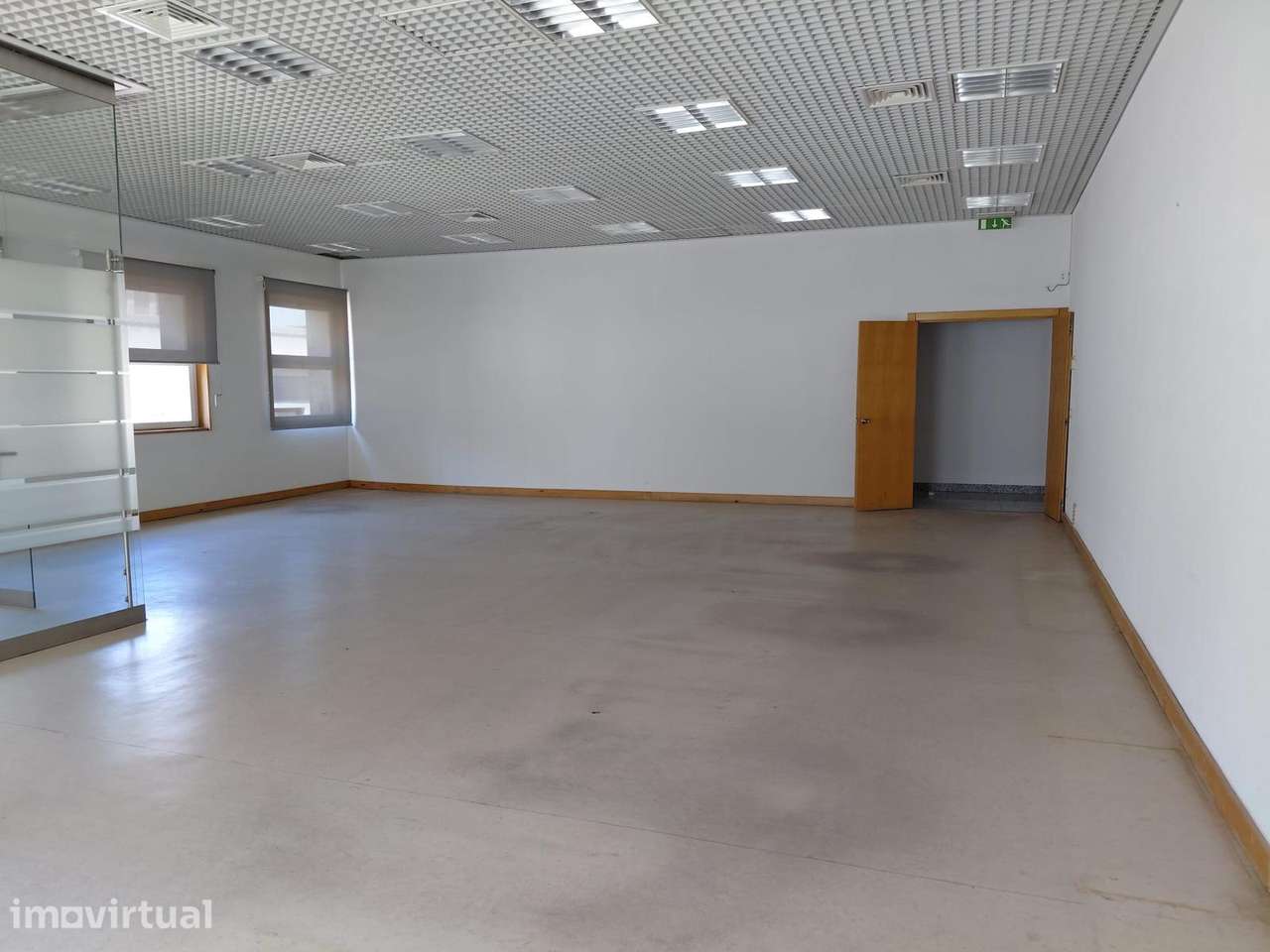 Centro da Póvoa, Imóvel de Banco, Elevado Potencial de Valorização - Grande imagem: 4/27