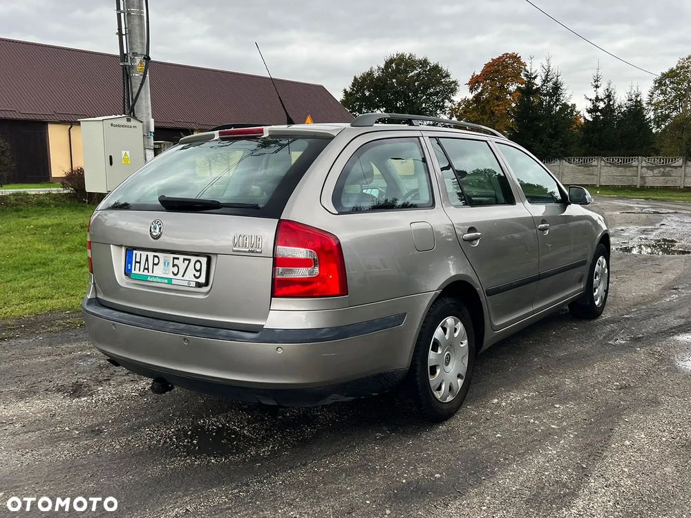 Skoda Octavia 1.6 - 9