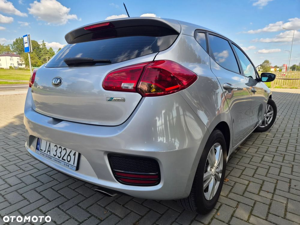 Kia Ceed 1.6 CRDi XL - 6