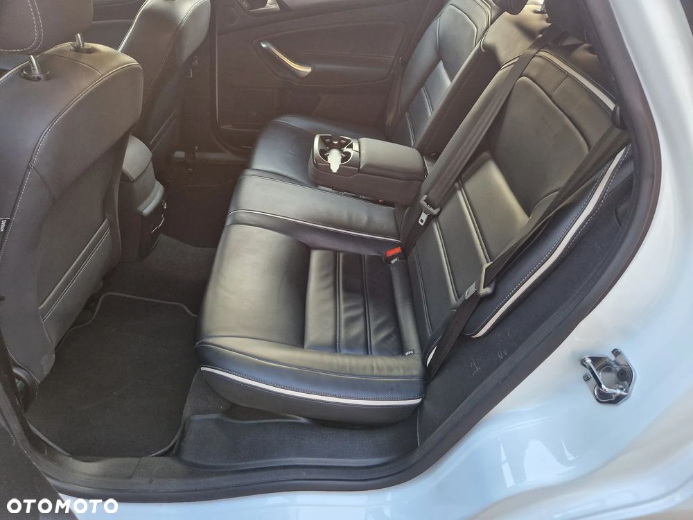 Ford Mondeo 2.0 TDCI Ghia - 9