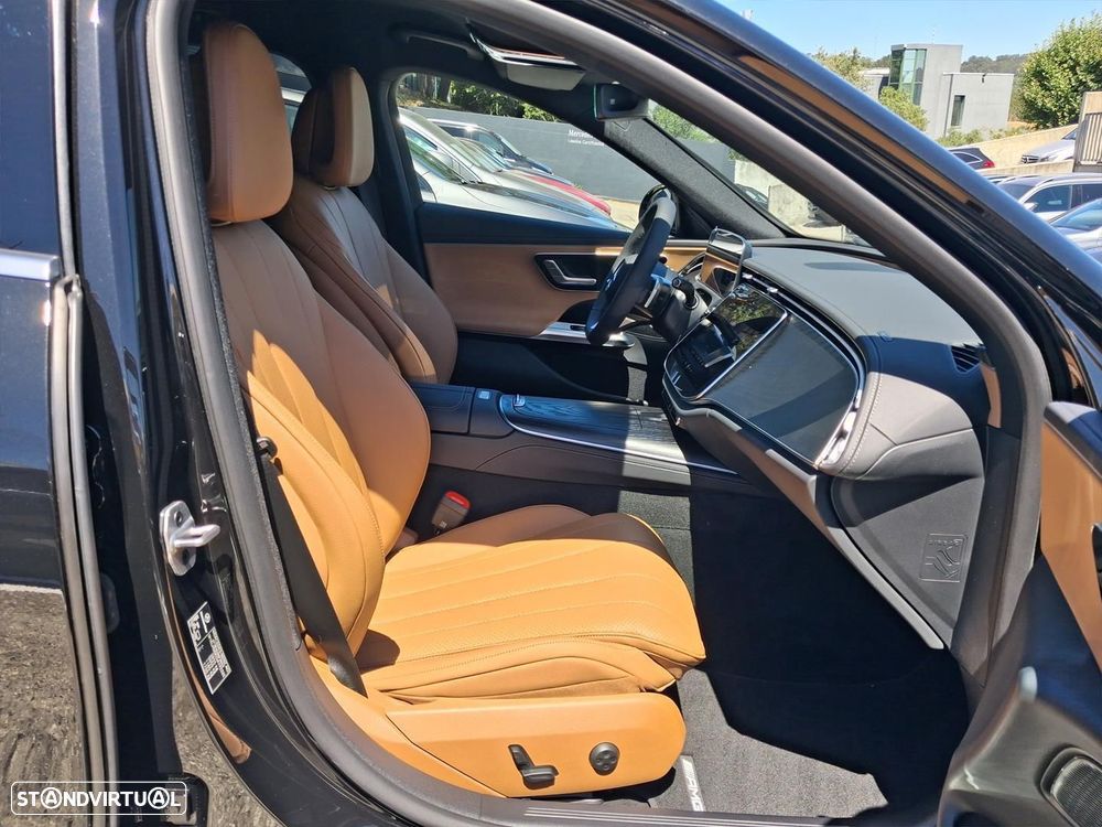 Mercedes-Benz E 300 e AMG Line - 13