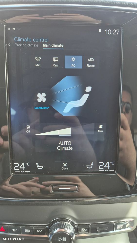 Volvo XC 40 D4 AWD Momentum Pro - 32