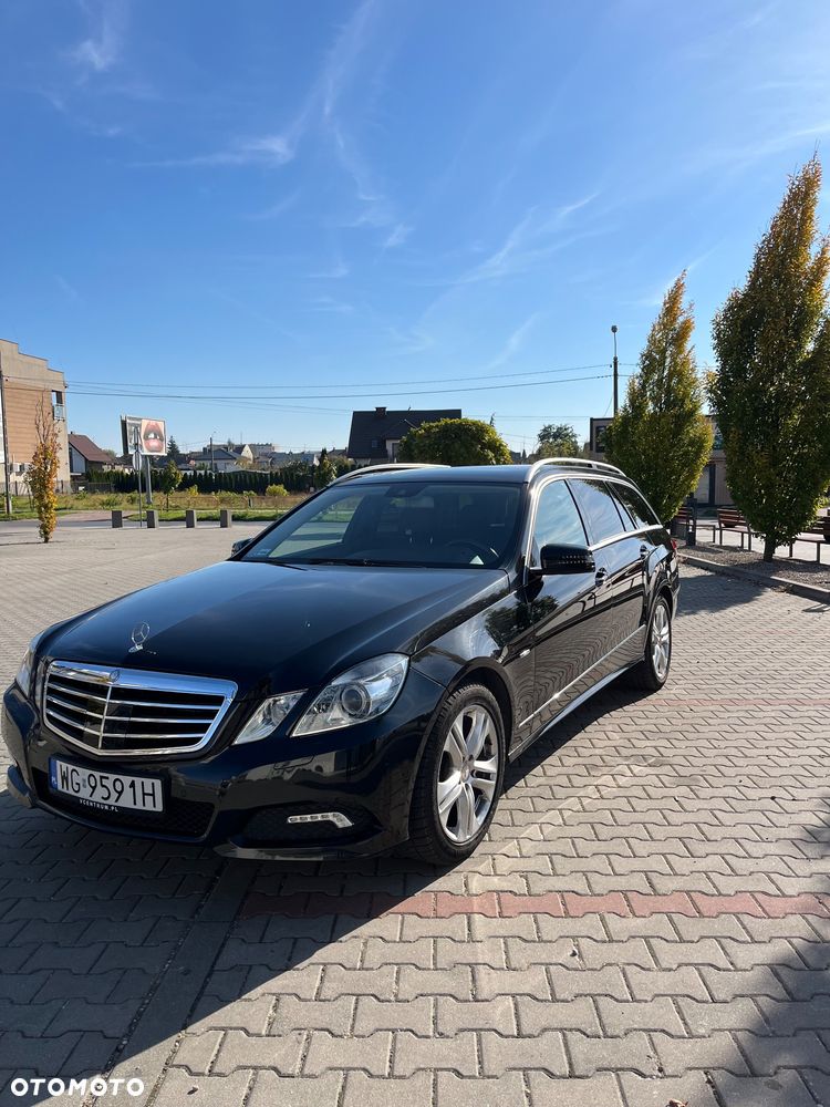 Mercedes-Benz Klasa E 350 CDI DPF 4Matic BlueEFFICIENCY 7G-TRONIC Avantgarde - 3