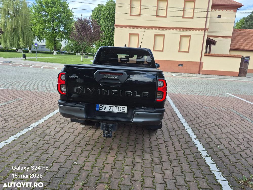 Toyota Hilux 2.8D 204CP 4x4 Double Cab AT Invincible - 35