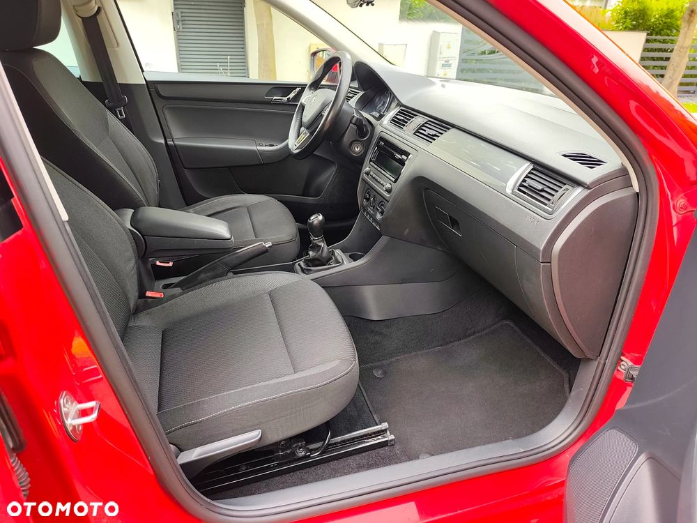 Skoda RAPID 1.2 TSI Ambition - 10