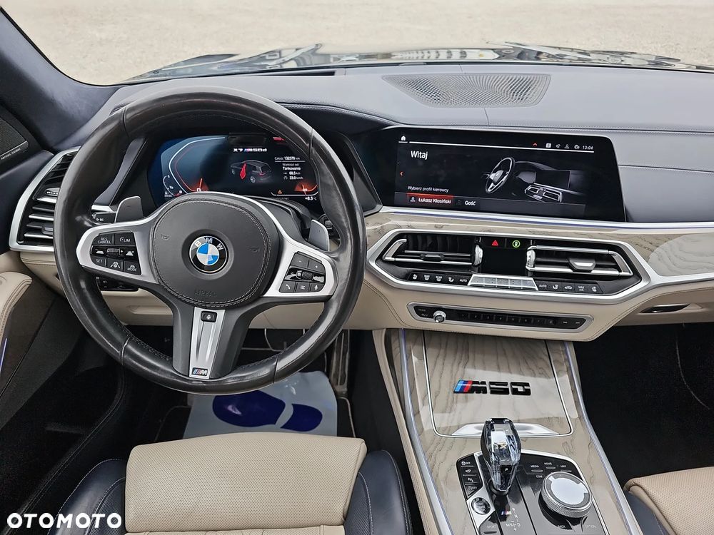 BMW X7 - 11