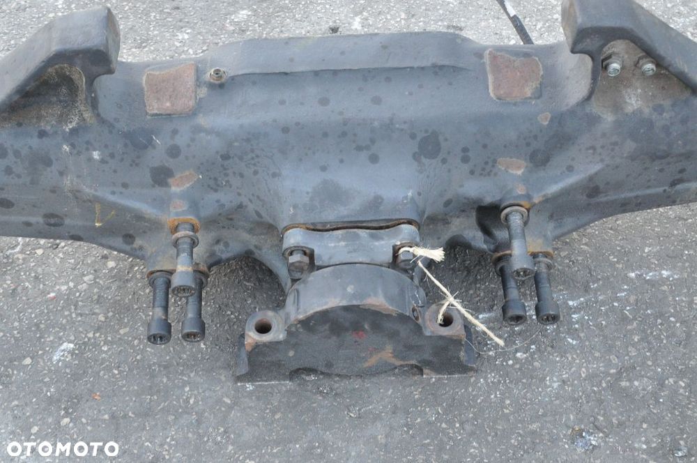 OBUDOWA MOSTU DEUTZ FAHR SAME NR 10973 - 4