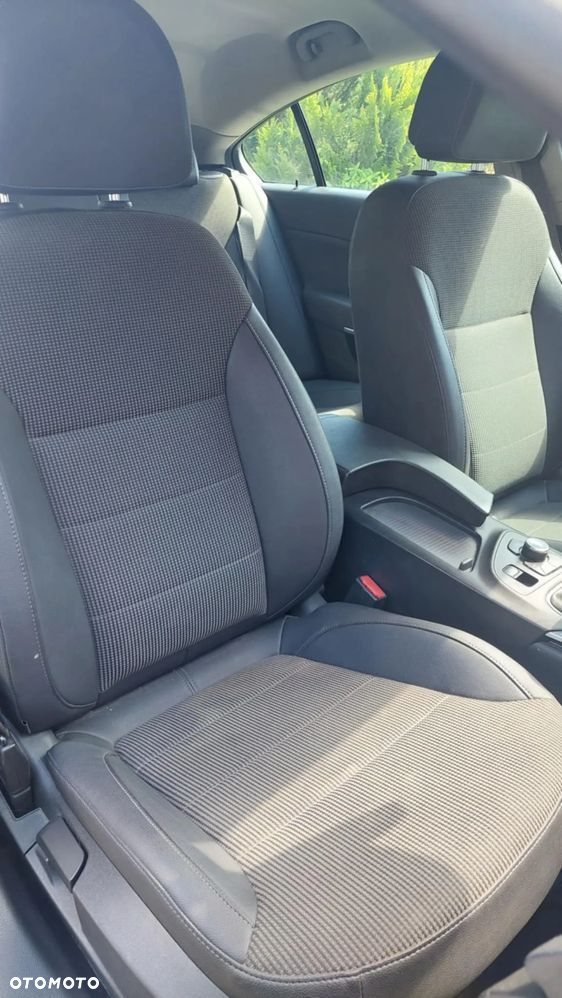 Opel Insignia - 2