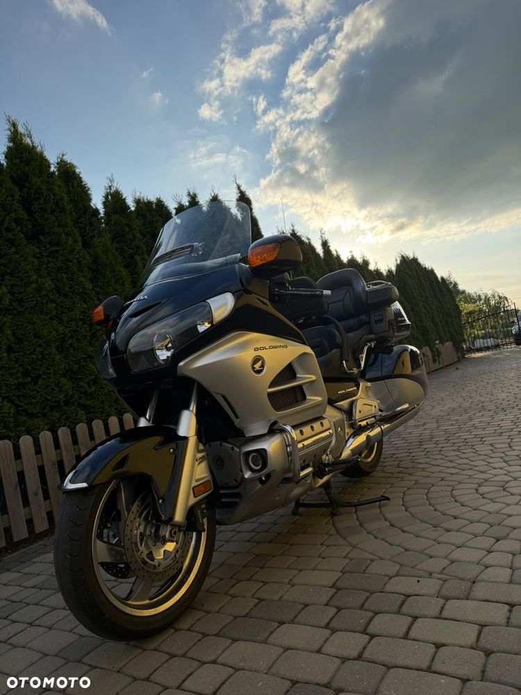 Honda GL - 16