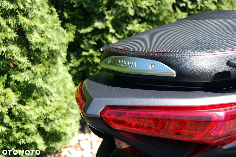Yamaha X-max - 11