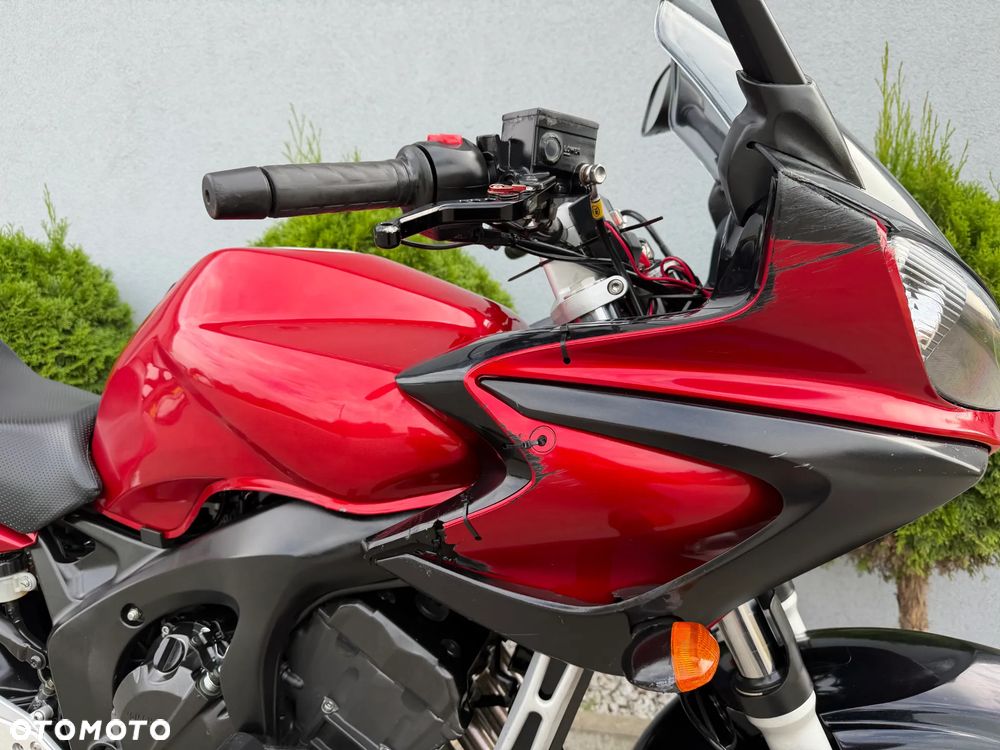 Yamaha FZ - 18