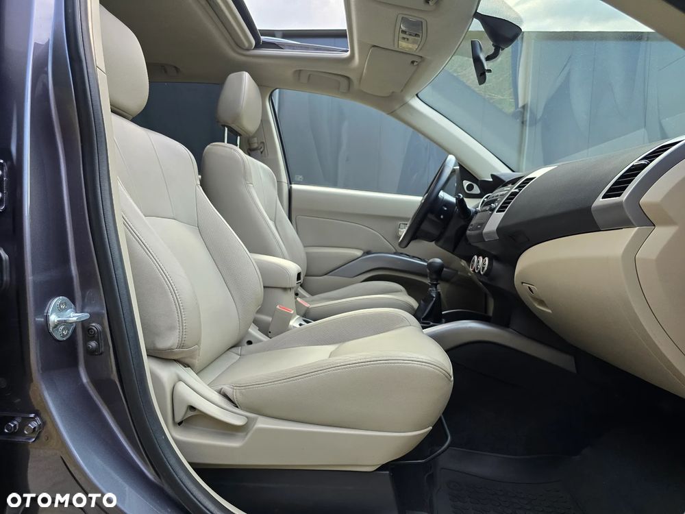Mitsubishi Outlander 2.0 DID Instyle - 18