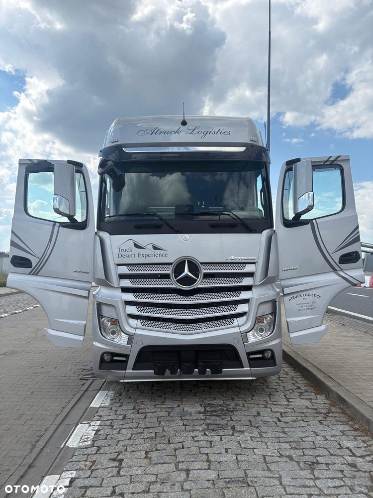 Mercedes-Benz Actros - 13