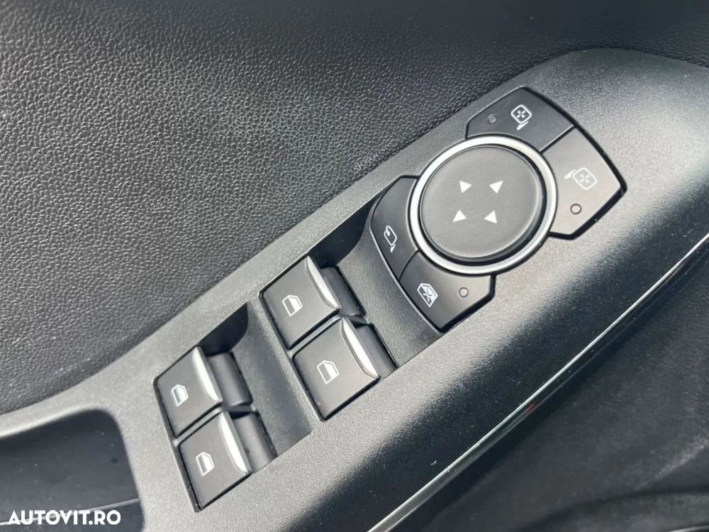 Ford Fiesta 1.0 EcoBoost Powershift Titanium - 9