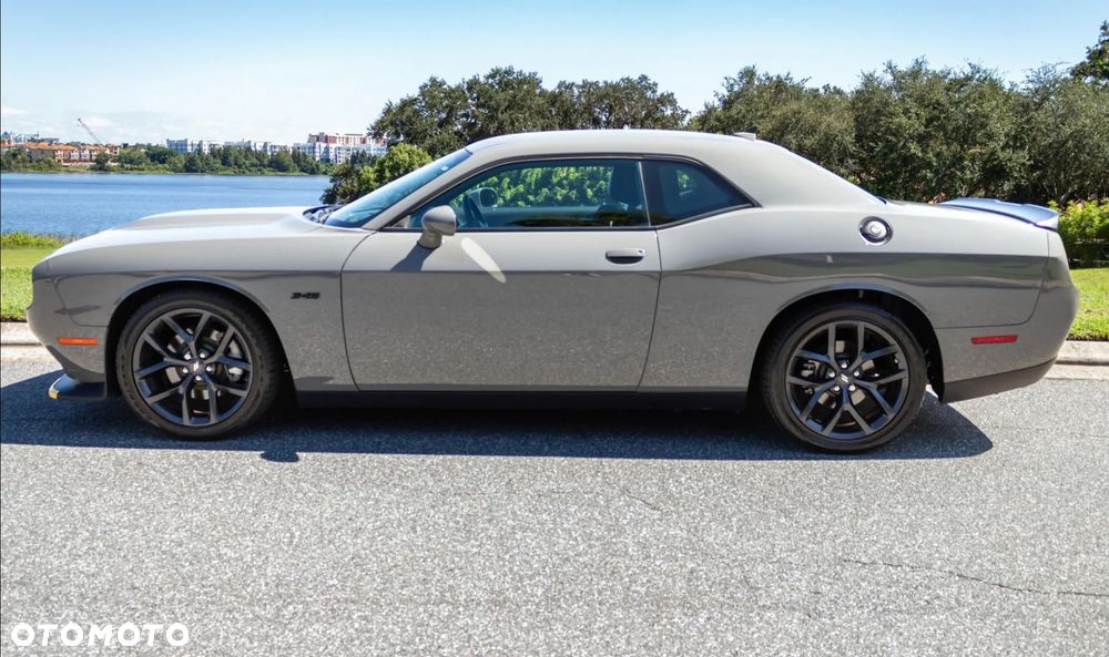 Dodge Challenger 5.7 R/T - 7