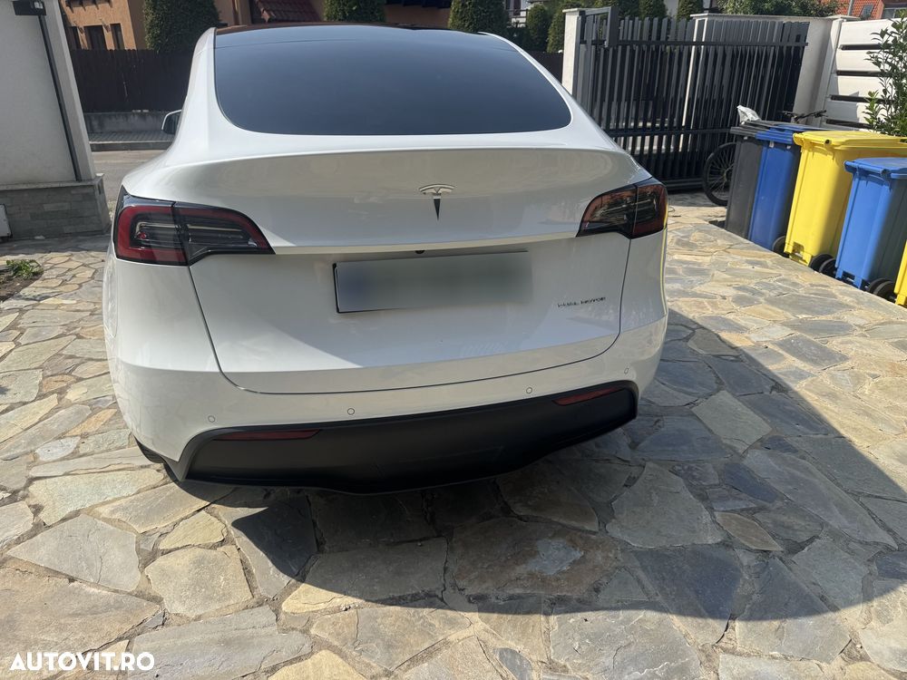 TESLA Model Y 2022 — imagine 8