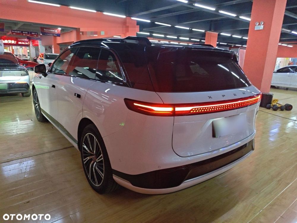 XPeng G9 - 3