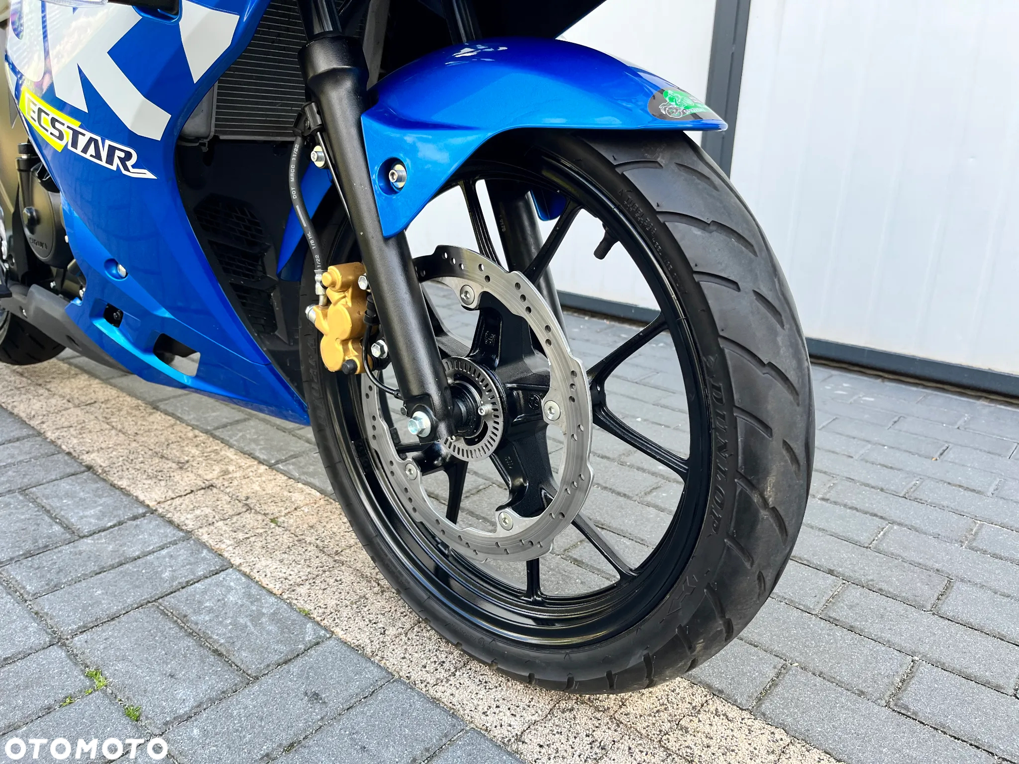 Suzuki GSX-R - 23