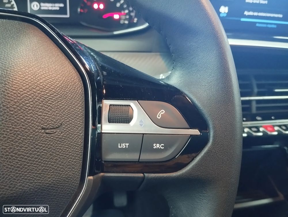 Peugeot 2008 1.2 PureTech Style - 18