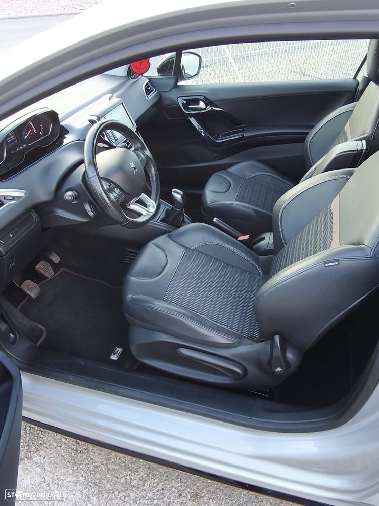 Peugeot 208 82 VTI Active - 8