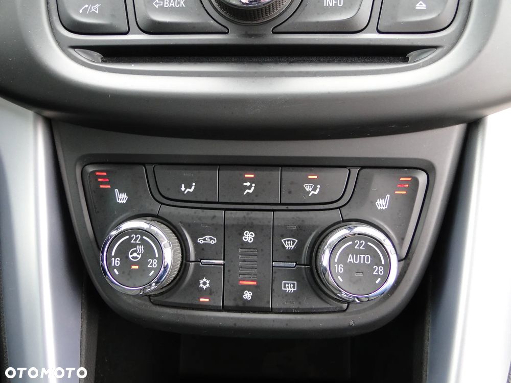 Opel Zafira Tourer 1.4 Turbo ecoFLEX Start/Stop Active - 24