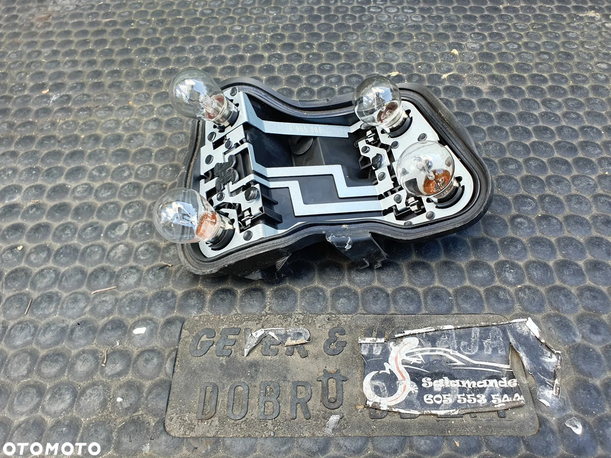 Wklad Lampa Lampy Oprawa Zarowki Mocowanie Tyl Prawy Tylne AUDI A4 B7 Sedan - 8