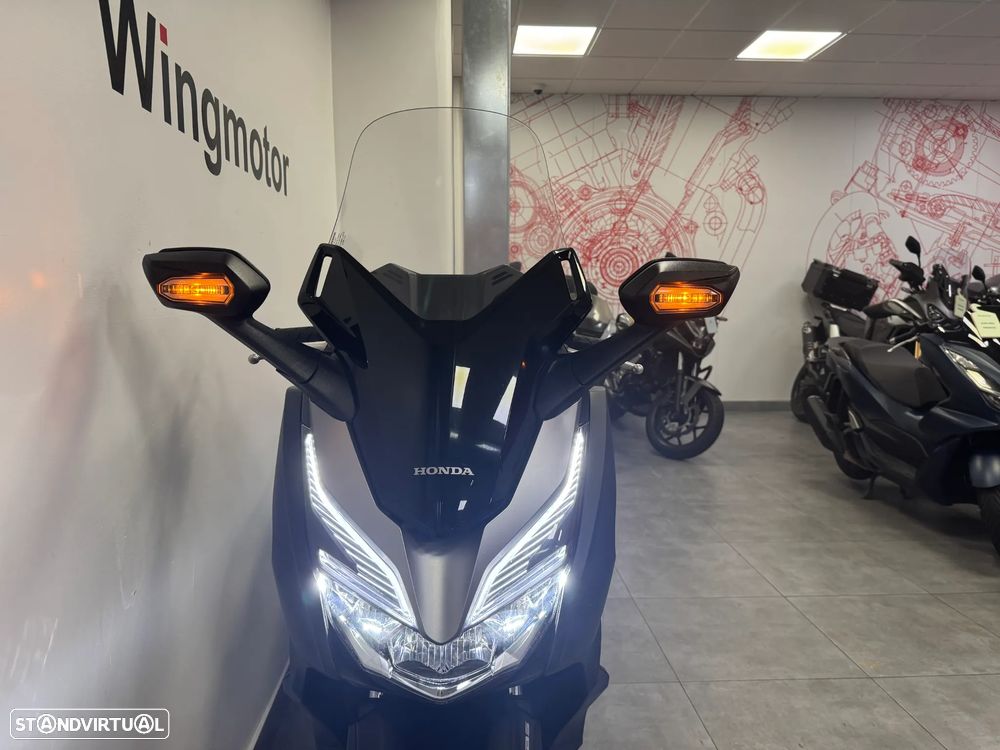 Honda Forza 300 - 4
