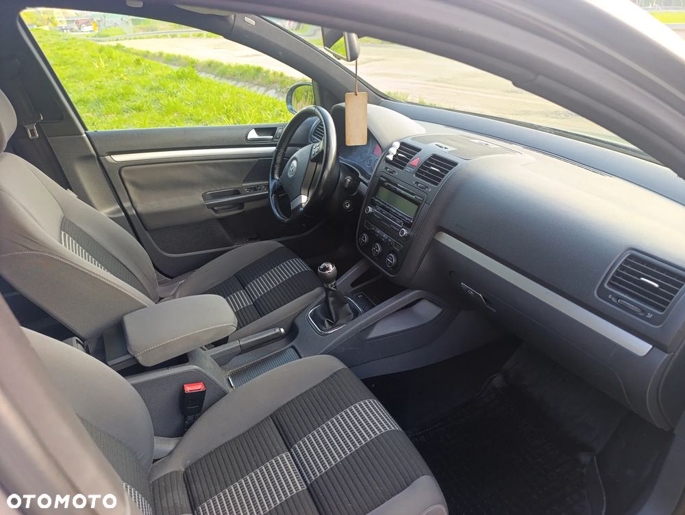 Volkswagen Golf 1.9 TDI DPF United BlueMotion - 9