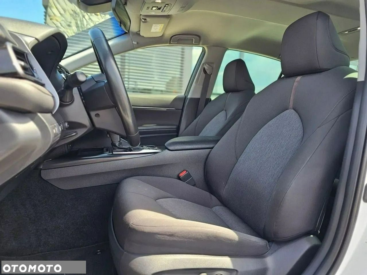 Toyota Camry - 28