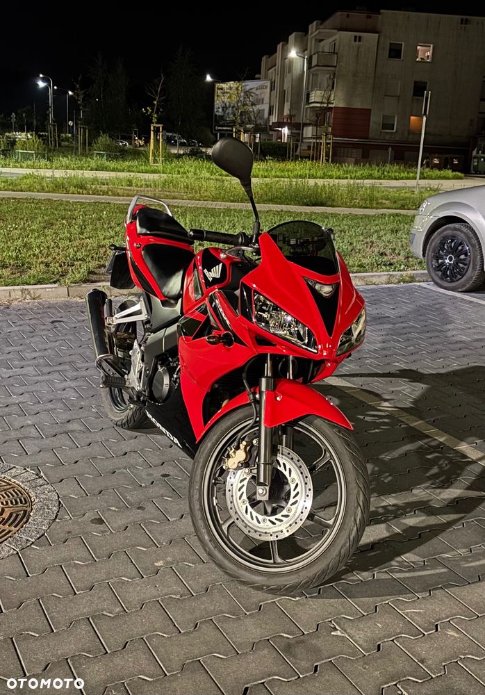 Honda CBR - 1