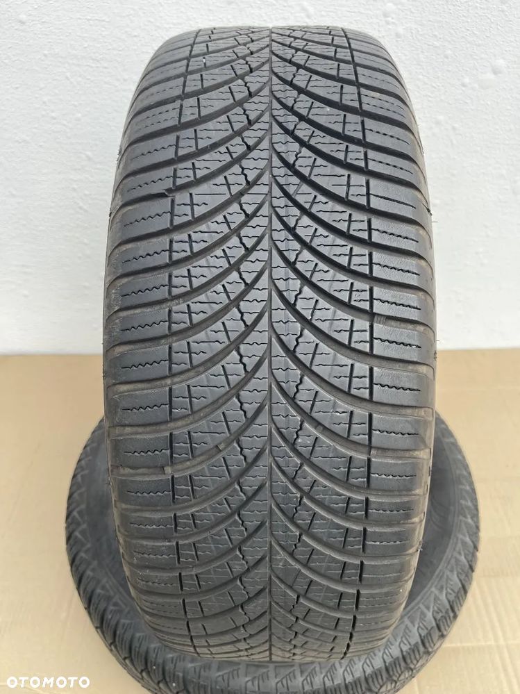 OPONA CAŁOROCZNA 225/55/17 225/55R17 101W GOODYEAR VECTOR 4SEASONS GEN3 - 1
