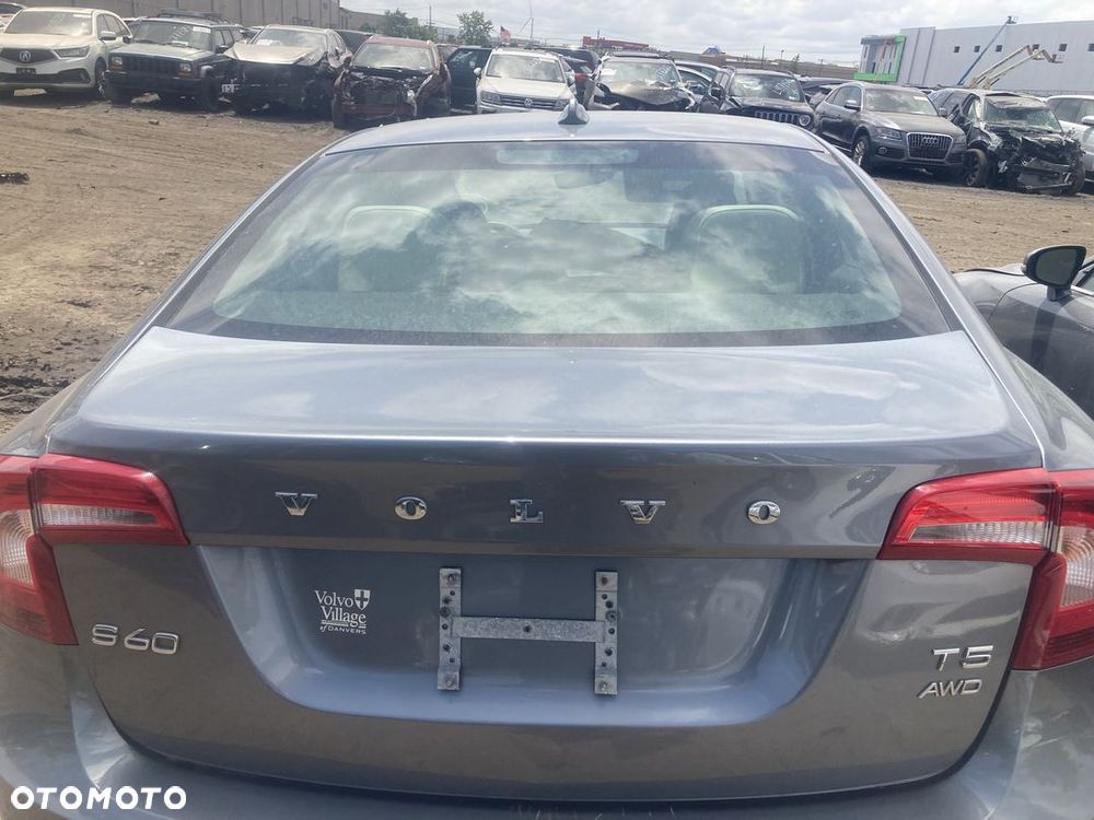 Volvo S60 T5 Geartronic Summum - 8