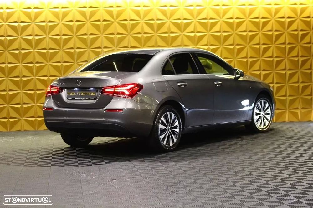 Mercedes-Benz A 250 - 10