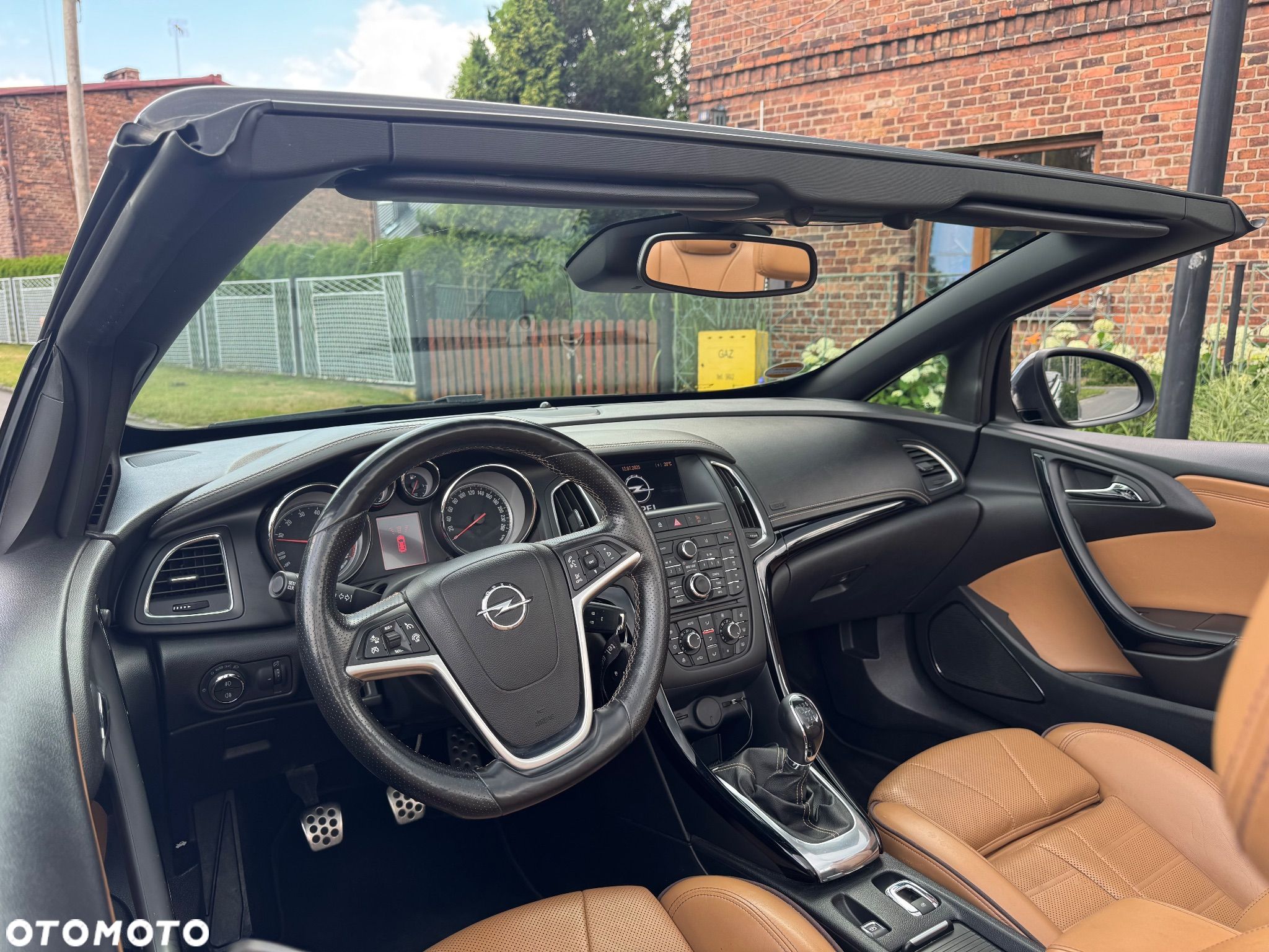 Opel Cascada 1.6 T Supreme S&S - 24