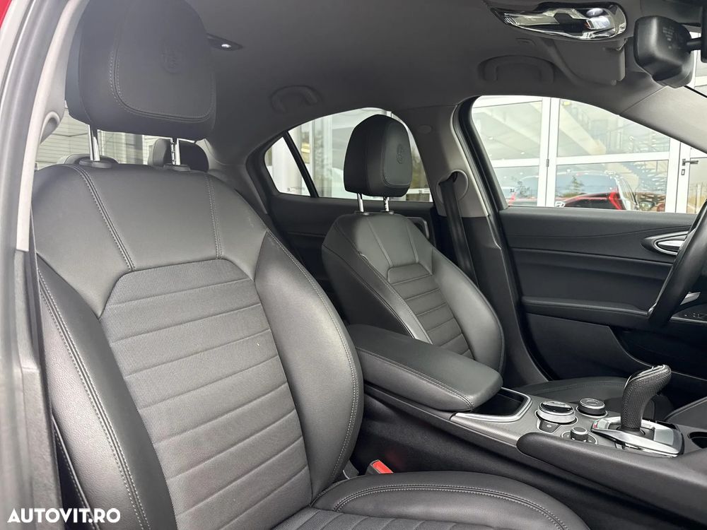 Alfa Romeo Giulia - 22