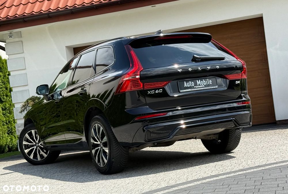 Volvo XC 60 B4 D Plus Dark - 5