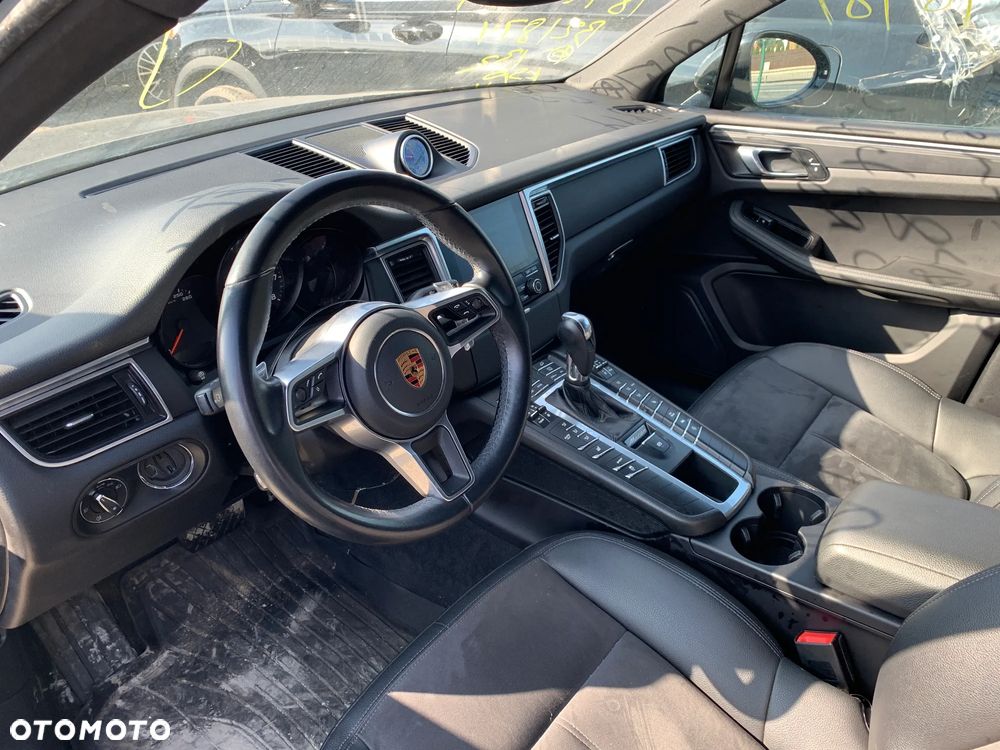 Porsche Macan PDK - 12